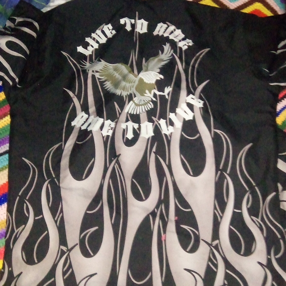 Flames button up shirt - Picture 2 of 2